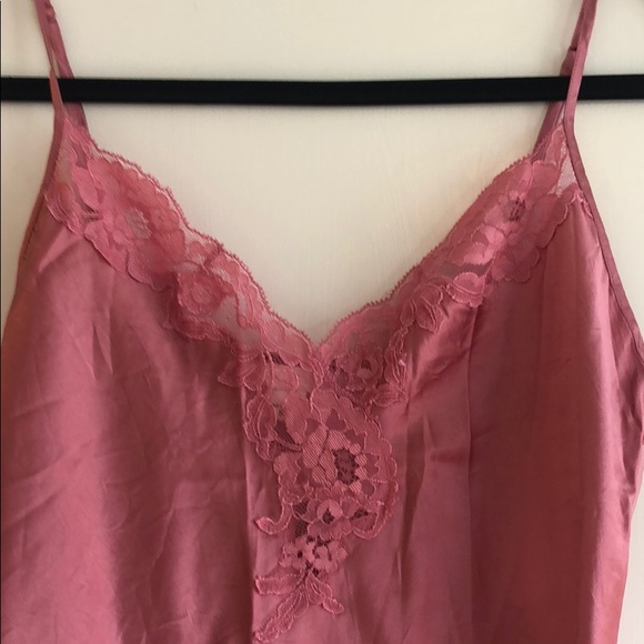 VS lingerie - Picture 2 of 7